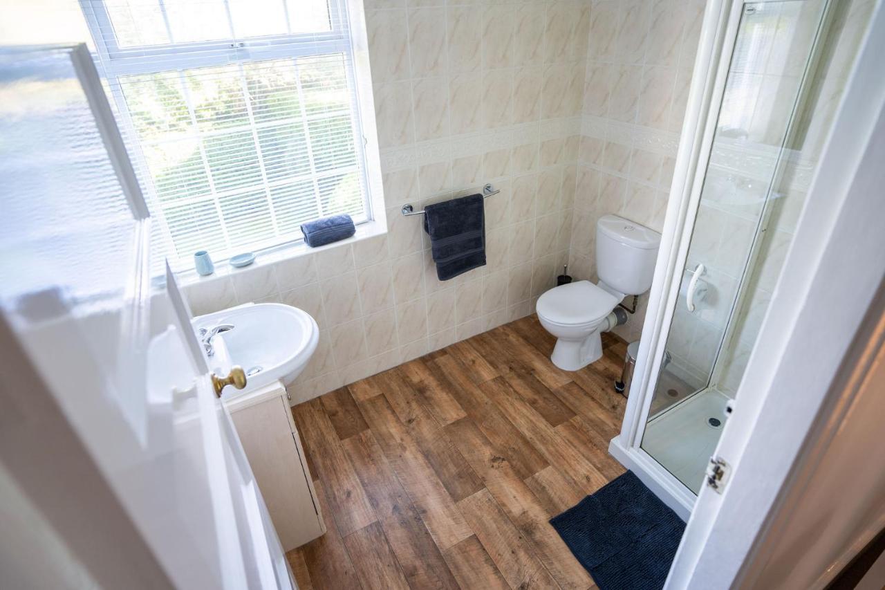 Beautiful Detached Home In Quaint Village Setting Wetherby Exterior photo